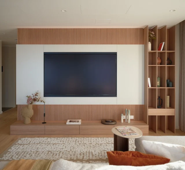 Kalaranna Home 🩵

No.23 | Pic @karrrlk 

Furniture | @arhainteriors 
Kitchen and wardrobes | @schmidt.estonia
Accessories | @kaubamaja 

_______//_______________________
#estonianhome #interiordesign #sisearhitektuur #turnkeyprojects #sisekujundaja eestikodu beautifulhomes sisearhitekt homedesign interiorandhome furniture homeinspofurnituredesign interiorarchitectureinterior123 kodu sisekujundus eritellimusmööbel interjöör sisustus kodukujundus moderninterior interiordesigner interior interior_and_living